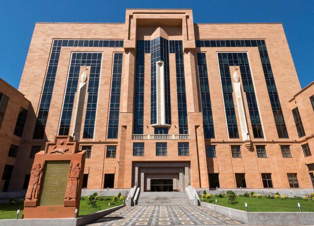 هتل بزرگ آنی