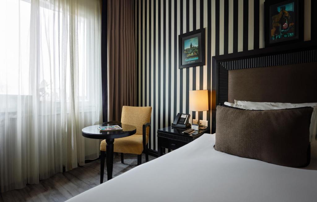 هتل آوانتگارد تکسیم