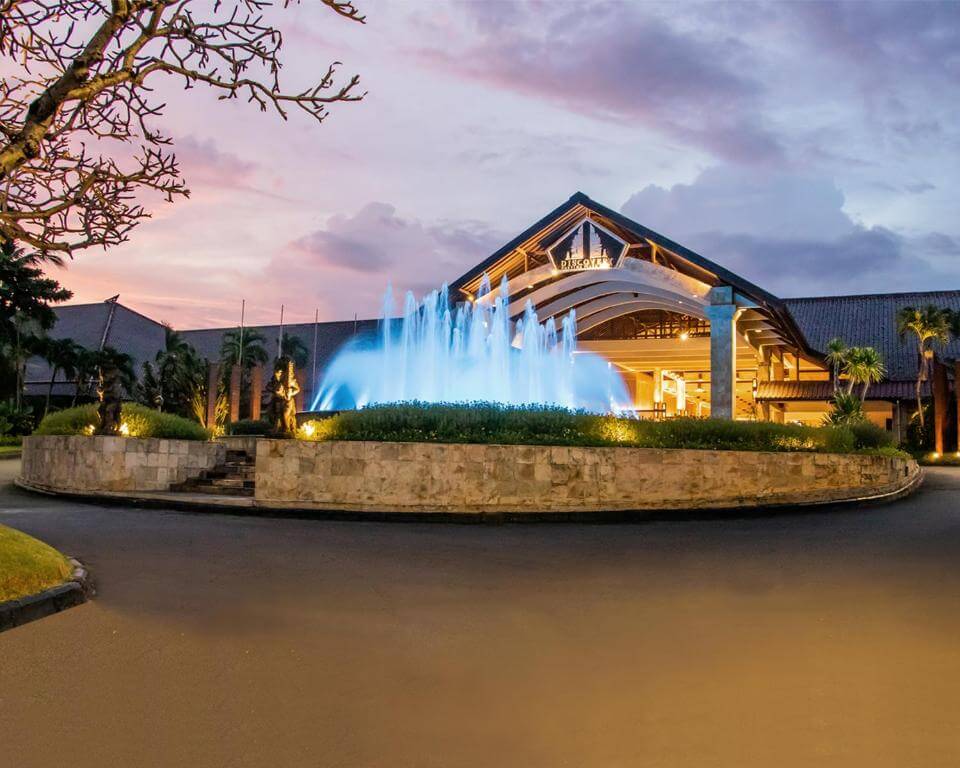 هتل دیسکاوری کارتیکا پلازا