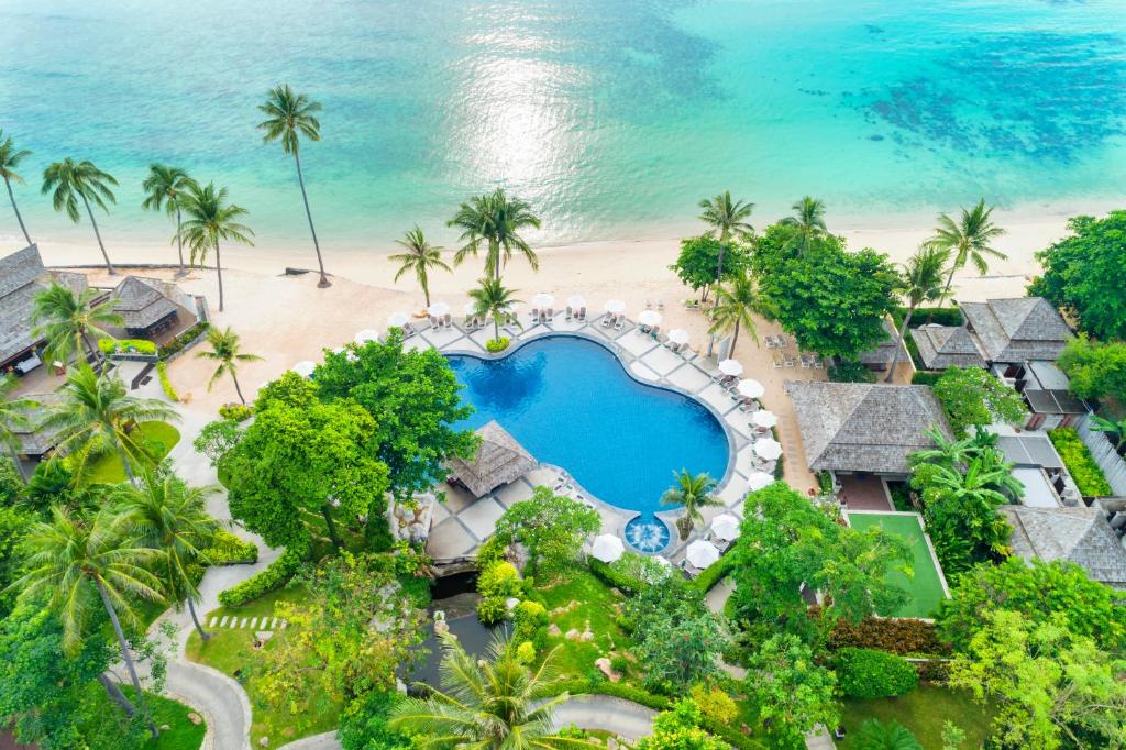 نورا بیچ ریزورت اند اسپا