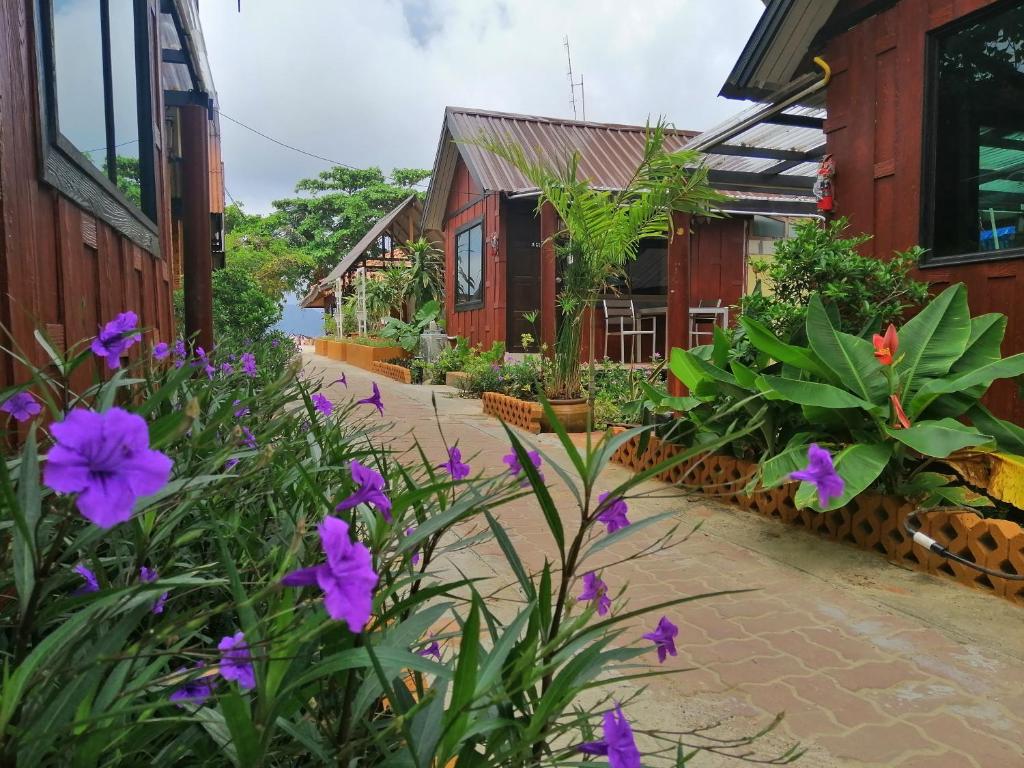 فی فی لانگ بیچ بنگلو