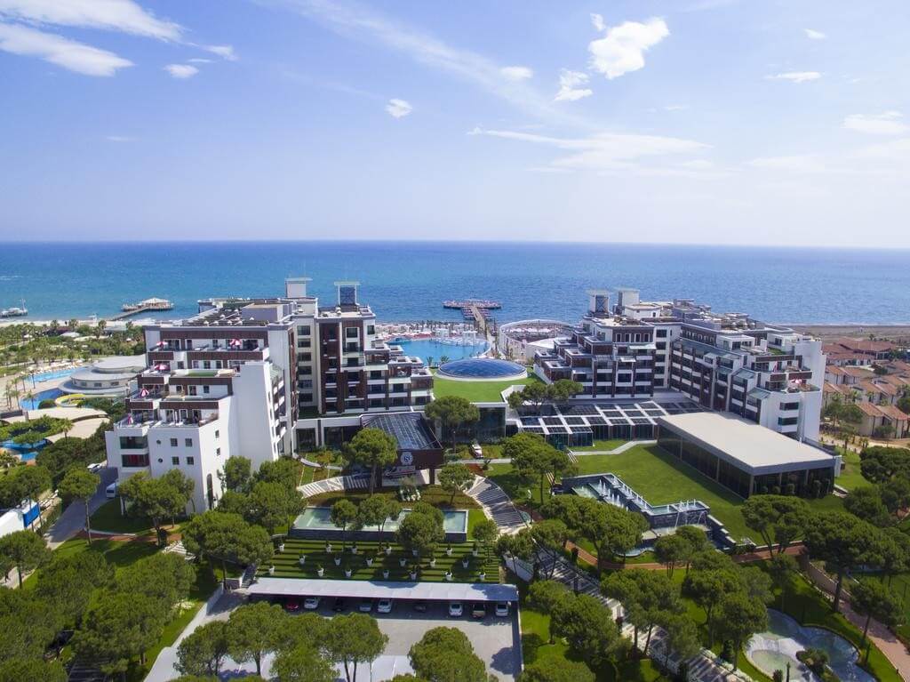 هتل سلکتیوم لاکچری ریزورت