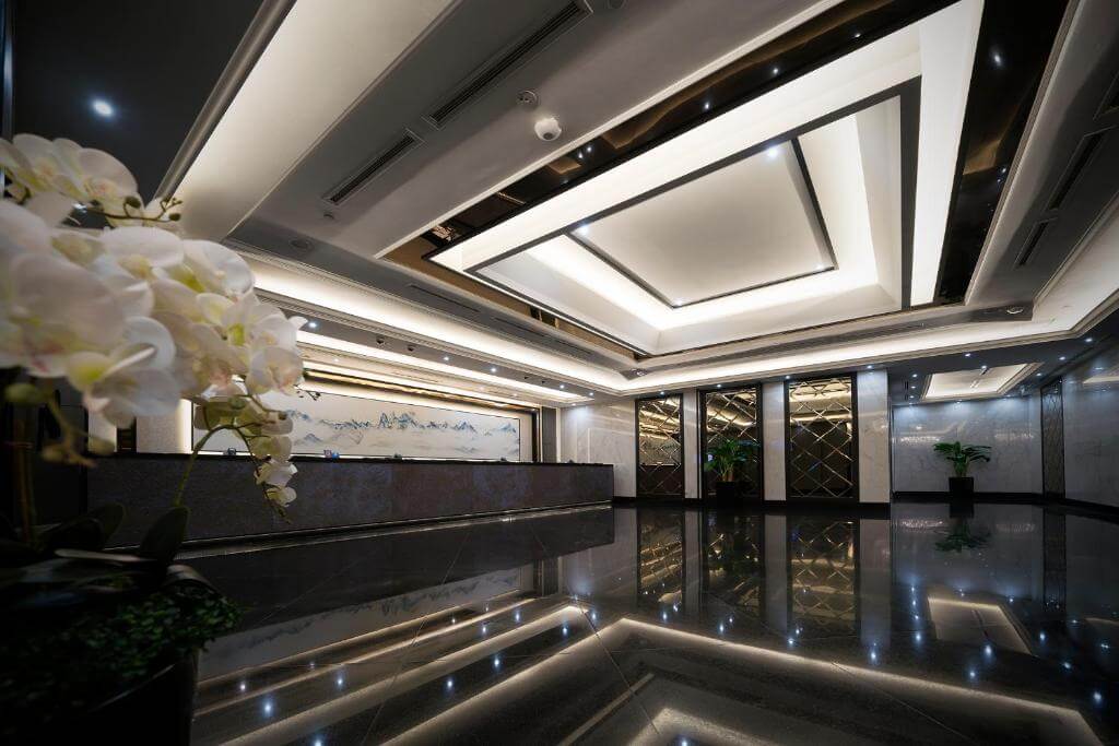 هتل وی لاوندر