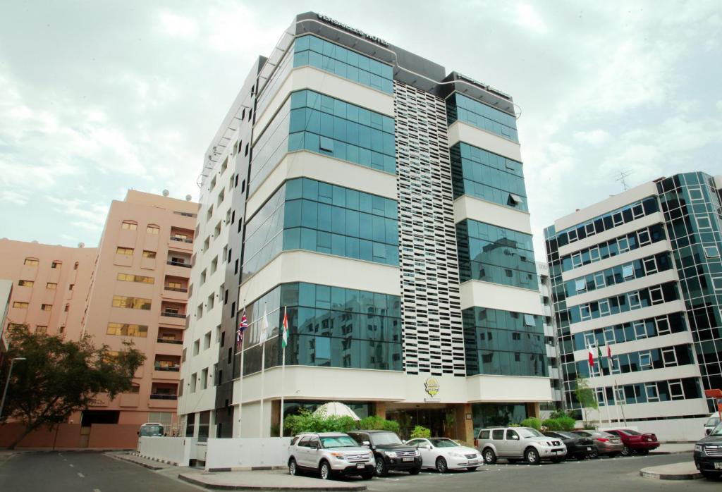 هتل ورسایلس بای ویراس